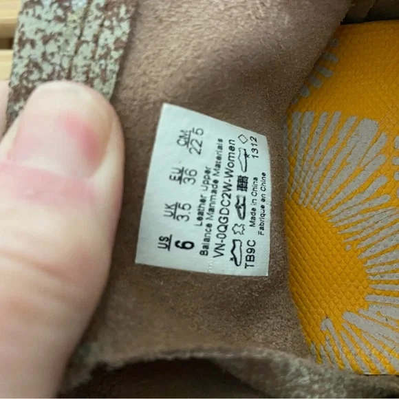 Vans Seea Off The Wall Leather Moccasins Brown and Silver Shoes Womens 6 - Picture 8 of 9